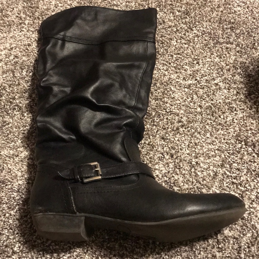 Black boots